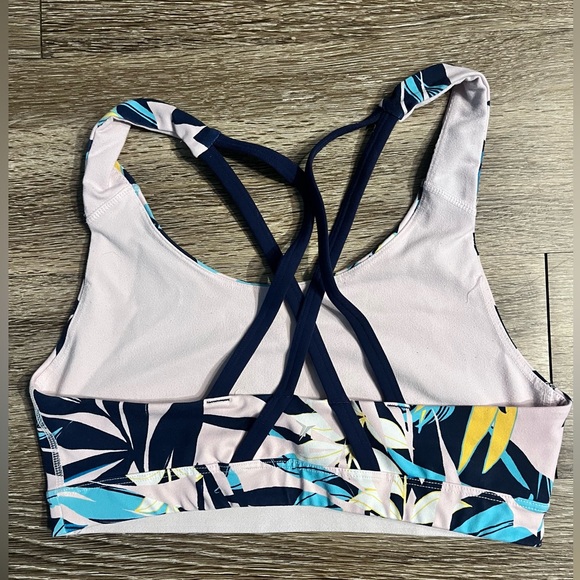 SOLD Old Navy | Palm Tree Tropical Medium Support Strappy Sports Bra Size Medium - Picture 3 of 4